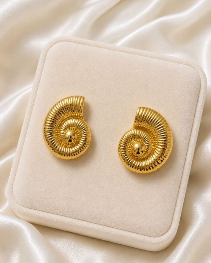 Pendientes caracola dorados