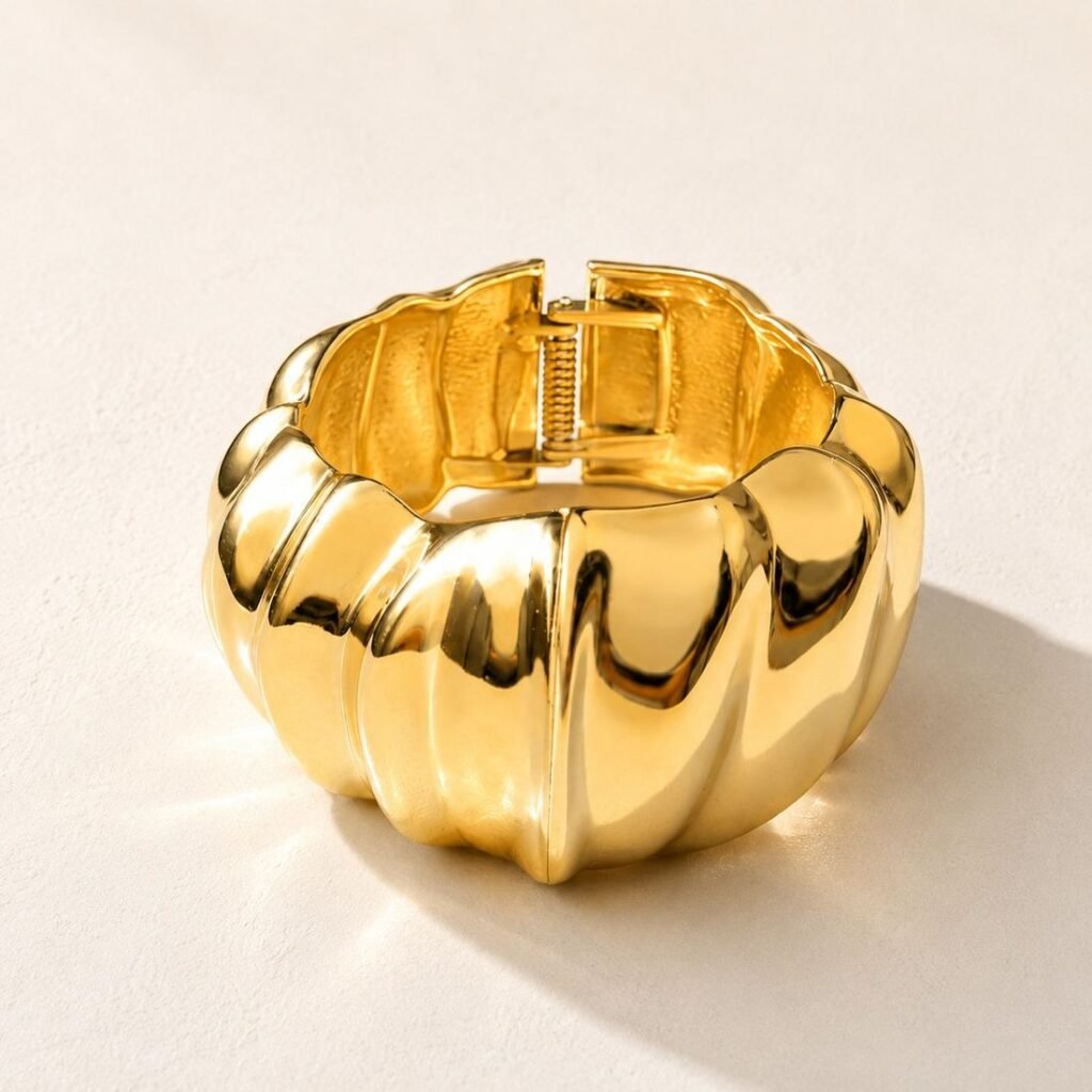 Brazalete ondulado dorado